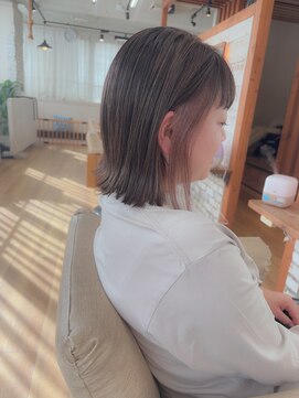 レイ(Lei) インナーカラーがポイントお店ボブ