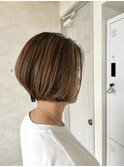 ハイライト　大人ショートボブ