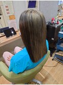 大人可愛い透明感ブリーチなしグレージュ切りっぱなしロブ