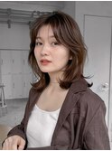 くびれレイヤーミディアム 似合わせ顔周りカット顔まわり