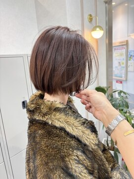 ビアンコドゥーエ(bianco due) 大人ショートボブ/切りっぱなしボブ/丸みショート/20代30代40代