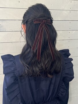 ルノン フィージュ(LUNON fieju) 黒髪クラゲヘアーオリーブグレー小顔ココアベージュ