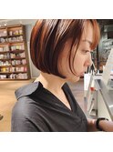 ミニボブと顔まわりのオシャレな束感