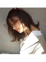 アトリエ フェム(atelier.fem)&nbsp;atelier.fem抜け感あるウェーブミディアム