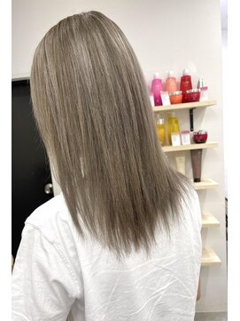 ジゼル(gisele) (稲毛)ダークグレージュ