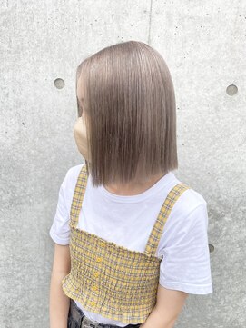 フリーラ 表参道(freera) 外ハネボブ/グラデーションカラー/ペールベージュ[表参道駅]