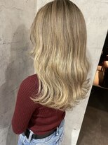 リファイン バイ アフィナー 本厚木店(Refine by Afinar)&nbsp;ペールベージュ×シャドウルーツ【本厚木】ブリーチダブルカラー