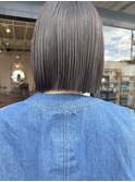 ぱつっと切りっぱなしボブ