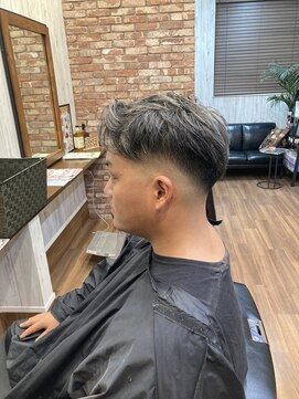 ライズヘアー(RISE HAIR) スキンフェード＋ハイライト