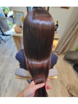 ハピリー(happily) コーラルブラウン