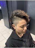 ウルフ×波巻きパーマ×ツーブロック×ツイストスパイラル