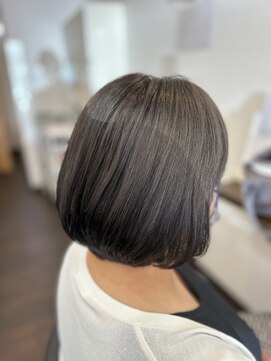 ヘアアトリエ シャイニィ(hair atelier Shiny) ベーシックボブ