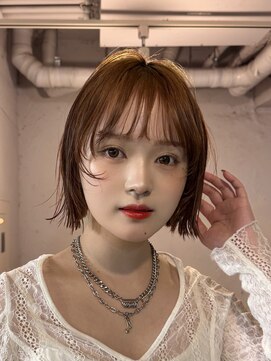 ファルベ(Farbe) ミニウルフ　オレンジ　艶カラー　小顔カット　ワイドバング