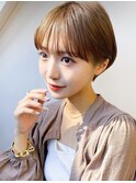 earthショートレイヤーボブミルクティー丸みショートボブ