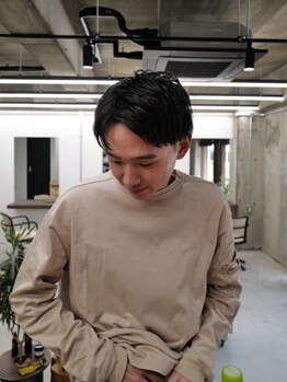 真っ直ぐになり過ぎない、デザイン性の高い縮毛矯正！あなたの髪に合わせて薬剤を調整するオーダーメイド◎