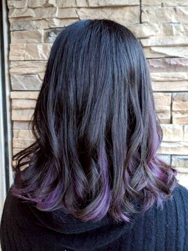 インナーカラーパープル/ツヤ髪/束感/レイヤースタイル/透明感