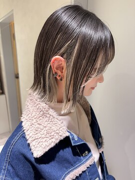 キートス(Kiitos) 切りっぱなしボブ×インナーカラー