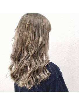 ルディー バイ ヘアーポケット(rudii by HAIR POCKET) ハイトーンカラー×ハイライト