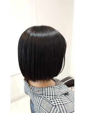 モプレア(MOPLEA) 大人可愛いミニボブ