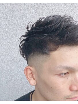 ローカル 水道橋(Local) スキンフェード