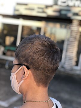 バニーズ 本店(Bunny's) ベリーショートアッシュグレージュ