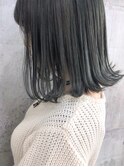 ミントグレー×伸ばしかけ切りっぱなしボブ