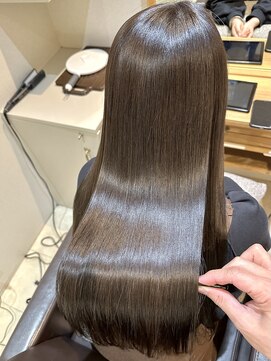 ジーナ 本八幡(Zina) 大人かわいい20代30代40代小顔ショコラベージュ　Zina本八幡