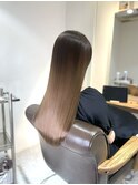 赤みを抑えたベージュカラー