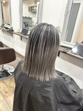 アンダーバーホワイト 広島 並木店(_WHITE) バレイヤージュ