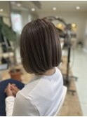 くすみベージュカラー