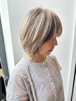 ステア ケース(stair case)&nbsp;白髪染め卒業！白髪活かし　ウルフカット　50代60代