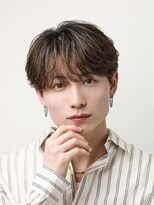 オーシャントーキョーオーバー 渋谷(OCEAN TOKYO OVER)&nbsp;韓国ヘアニュアンスコンマバングセンターパートフェザーパーマ