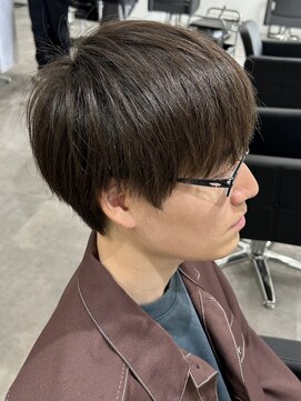 ヒュイル バイ ニアウ(Hwyl by Niau) メンズカットナチュラルマッシュショートネープ刈り上げなし