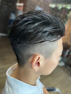 フェニーチェ アヴァンティ インターナショナルヘアサロン(fenice avanti) ツーブロック