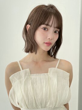 ユーフォリア 銀座(Euphoria) ミルクティーアッシュ 透明感 丸みボブ 内巻き 顔周りレイヤー