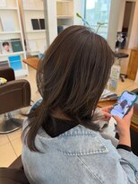 マインズシータ&nbsp;【トレンドミディアムレイヤー】柔らか寒色カラー