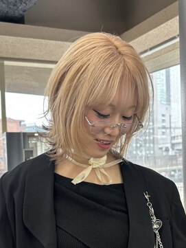 エスキス(ESQUISSE) ハイトーンレイヤーボブ