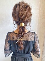 Belle BIANCA ヘアアレンジ／パーティーヘアセット by Orie