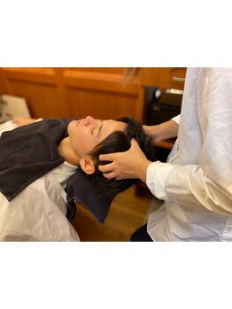 【アクセス抜群◎好立地】銀座駅A10 b1出口徒歩10秒◎日頃の疲れを癒し、頭皮から健康に導きます！