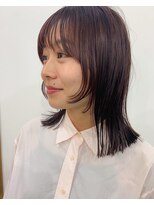 シュピール(Spiel)&nbsp;顔まわりで変化をつけるミディアムヘア！暖色系カラーでツヤ感を