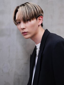 メンズヘアセンス 渋谷(MEN'S HAIR SENSE) 前下がりセンターパートメンズバレイヤージュ