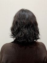 ピークアブー アヴェダ アトレ恵比寿(PEEK-A-BOO AVEDA) 黒髪×波巻きパーマ