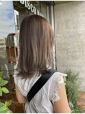 アッシュベージュ