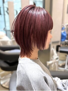ロイ(Roi) ◎ナチュラルショートウルフピンクブラウン