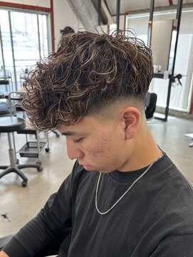 フライ 東通り店(Frei) フリンジパーマ