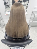 シック(CHIC)&nbsp;ベージュカラー/ヘーゼルベージュ/ブリーチカラー/盛岡/学割