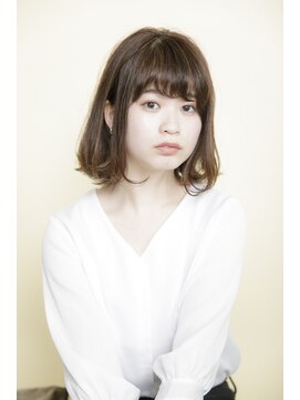 アフロディーテ ギンザ 秋葉原店(APHRODITE GINZA) ミディアム/デザインカラー/シルキーベージュ/斜めバング/秋葉原