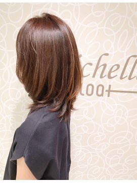 ミッシェル アフロート(michelle afloat) 20代30代40代ふんわり動きひし形簡単まとまるツヤのカーブカット