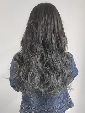 ラフィス ヘアー パーク 枚方2号店(La fith hair park) 【over hair】 グレーアッシュ×抜け感ハイライト