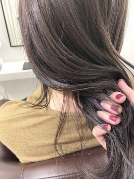 インビテーション(invitation) ラベンダーアッシュ×ハイライトカラー